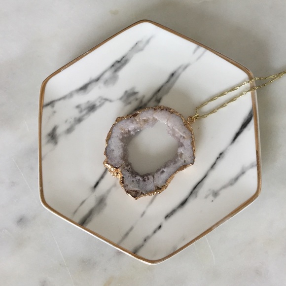 Jewelry - Crystal Druzy Necklace